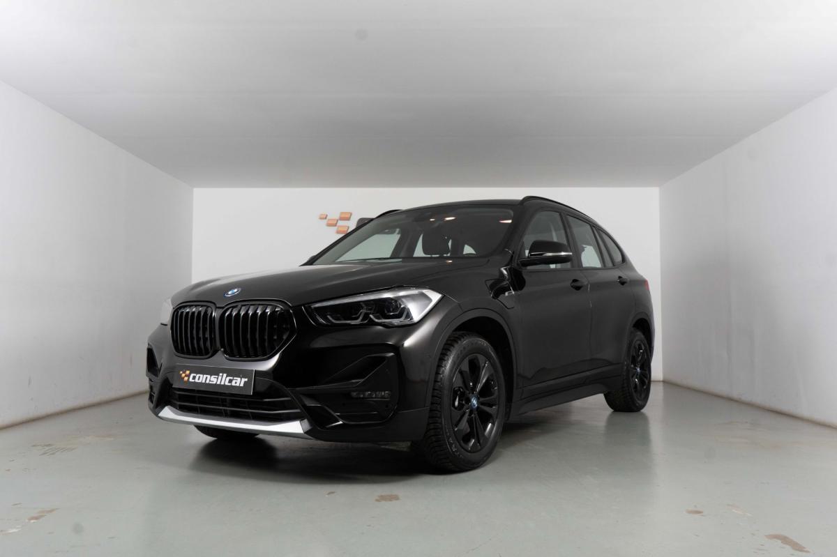 bmw-x1-2022-hibrido-a-gasolina-1499cc