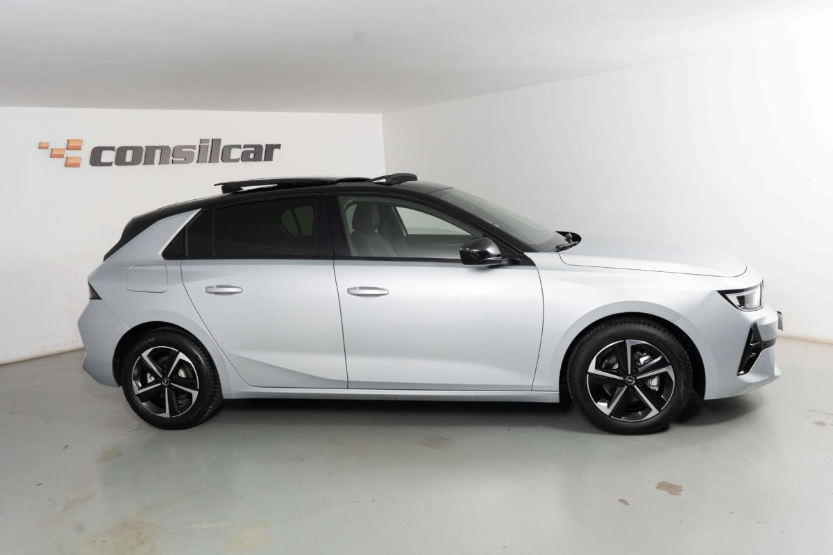 opel-astra-2025-gasolina-1199cc