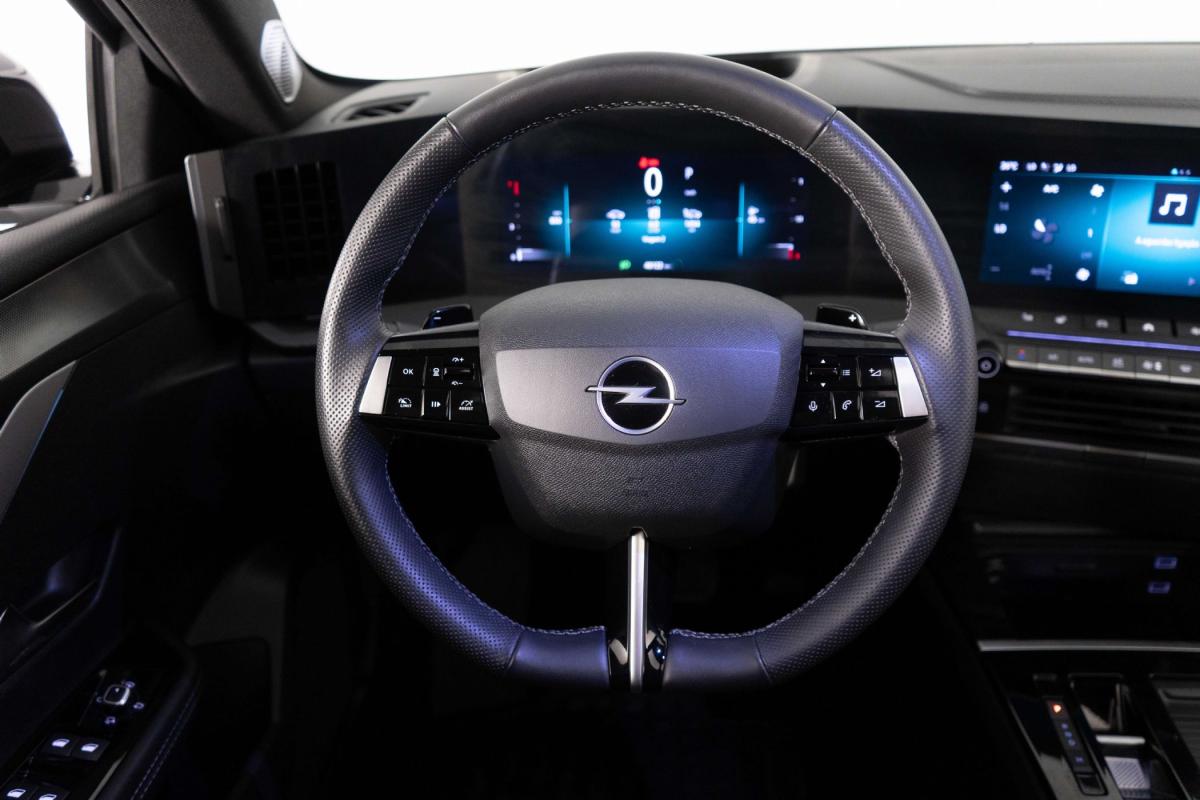opel-astra-2025-gasolina-1199cc