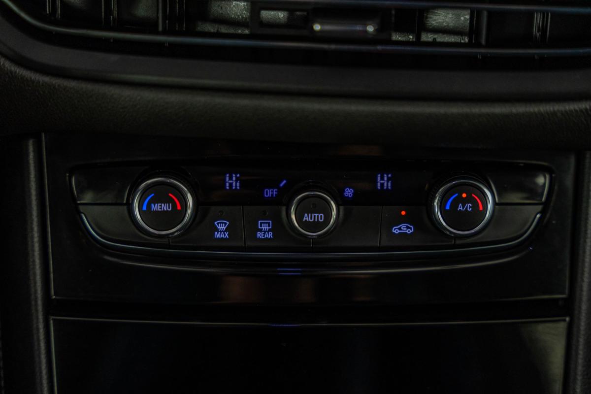 opel-grandland-2022-hibrido-a-gasolina-1598cc