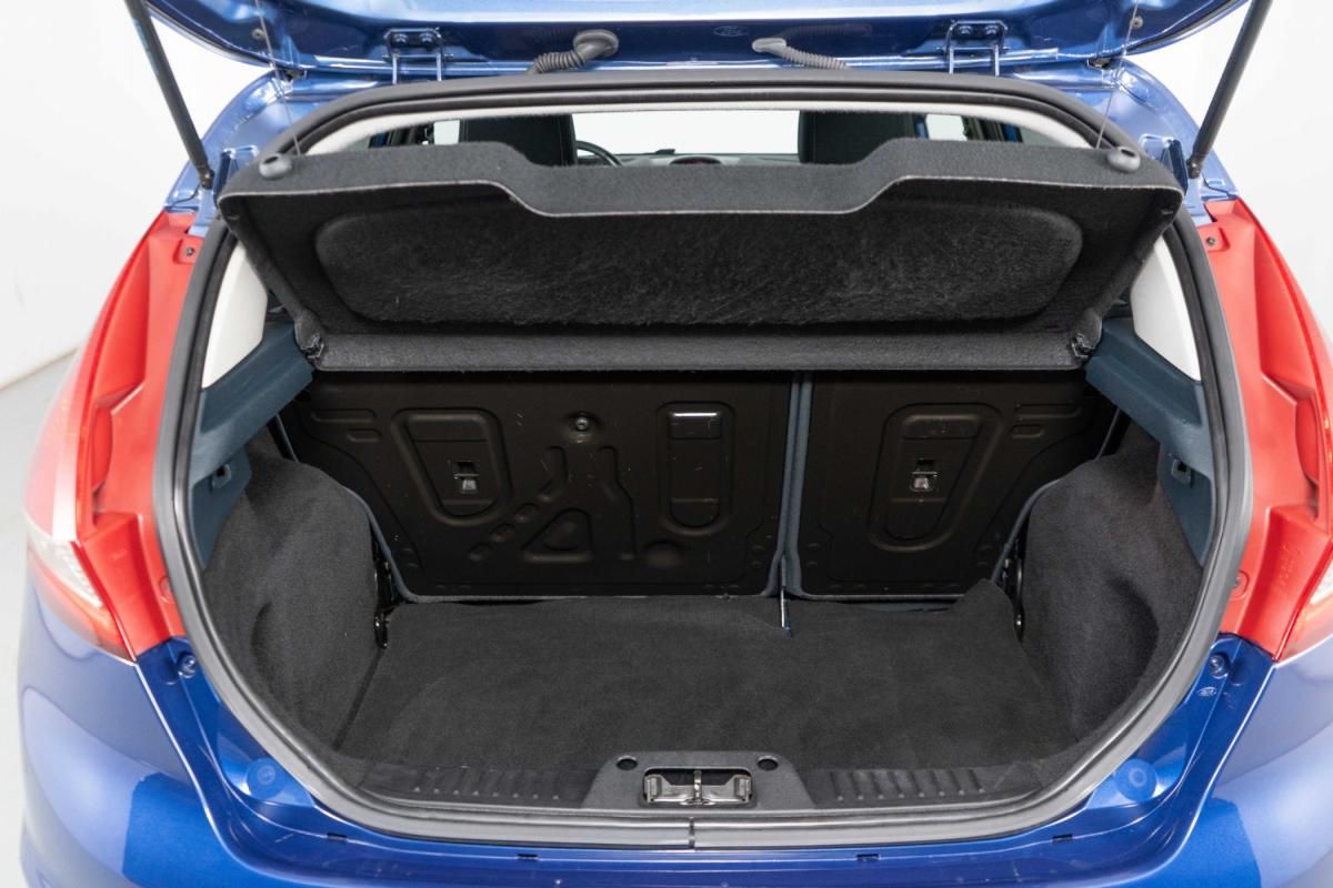 ford-fiesta-2010-gasolina-1242cc