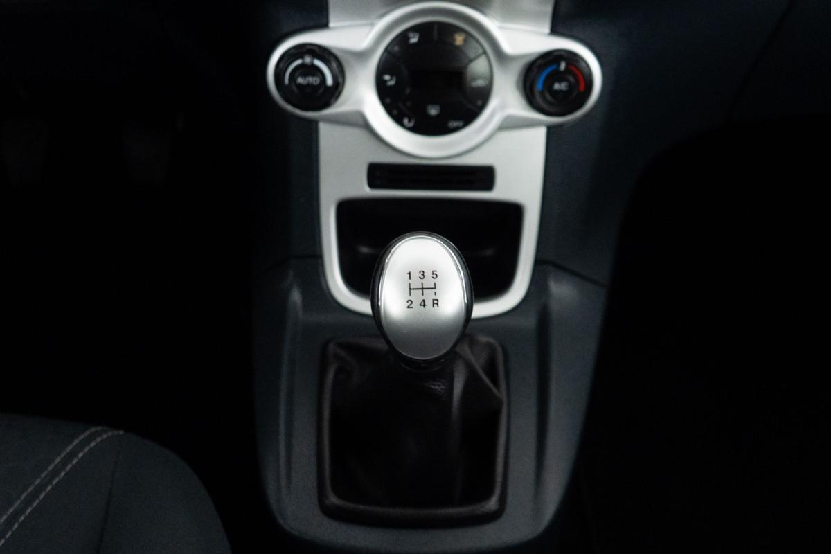 ford-fiesta-2010-gasolina-1242cc