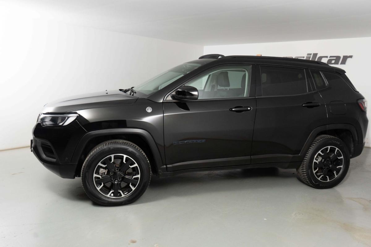 jeep-compass-2023-hibrido-a-gasolina-1332cc