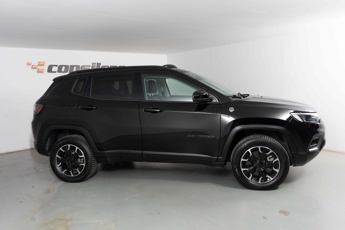 jeep-compass-2023-hibrido-a-gasolina-1332cc