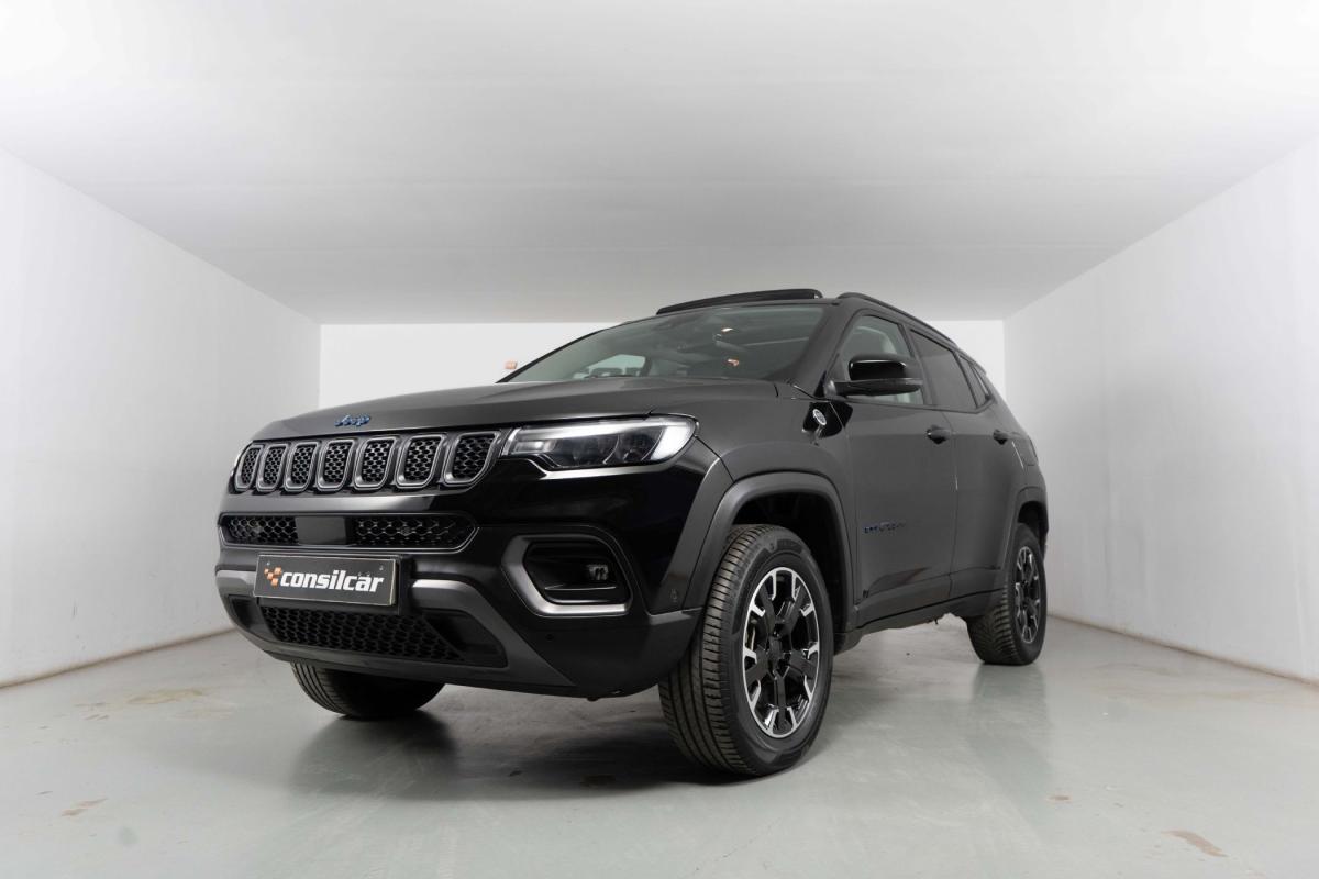 jeep-compass-2023-hibrido-a-gasolina-1332cc