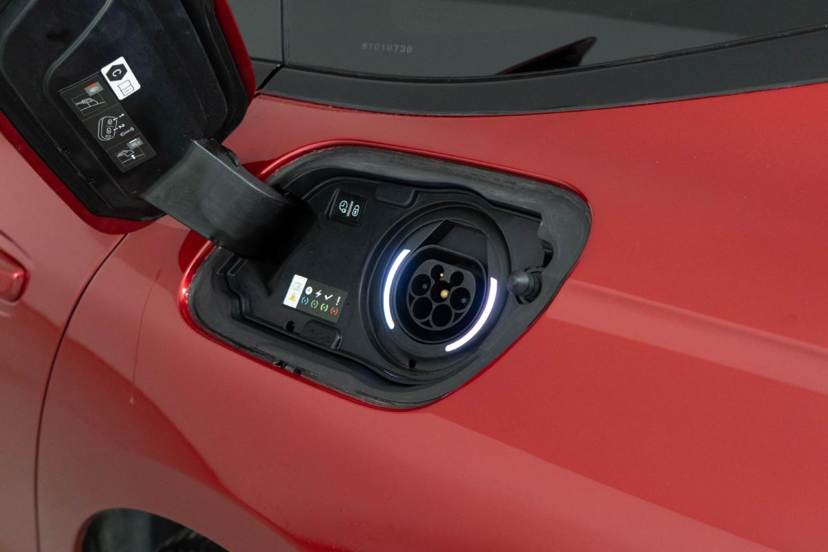 peugeot-508-sw-2021-hibrido-a-gasolina-1598cc