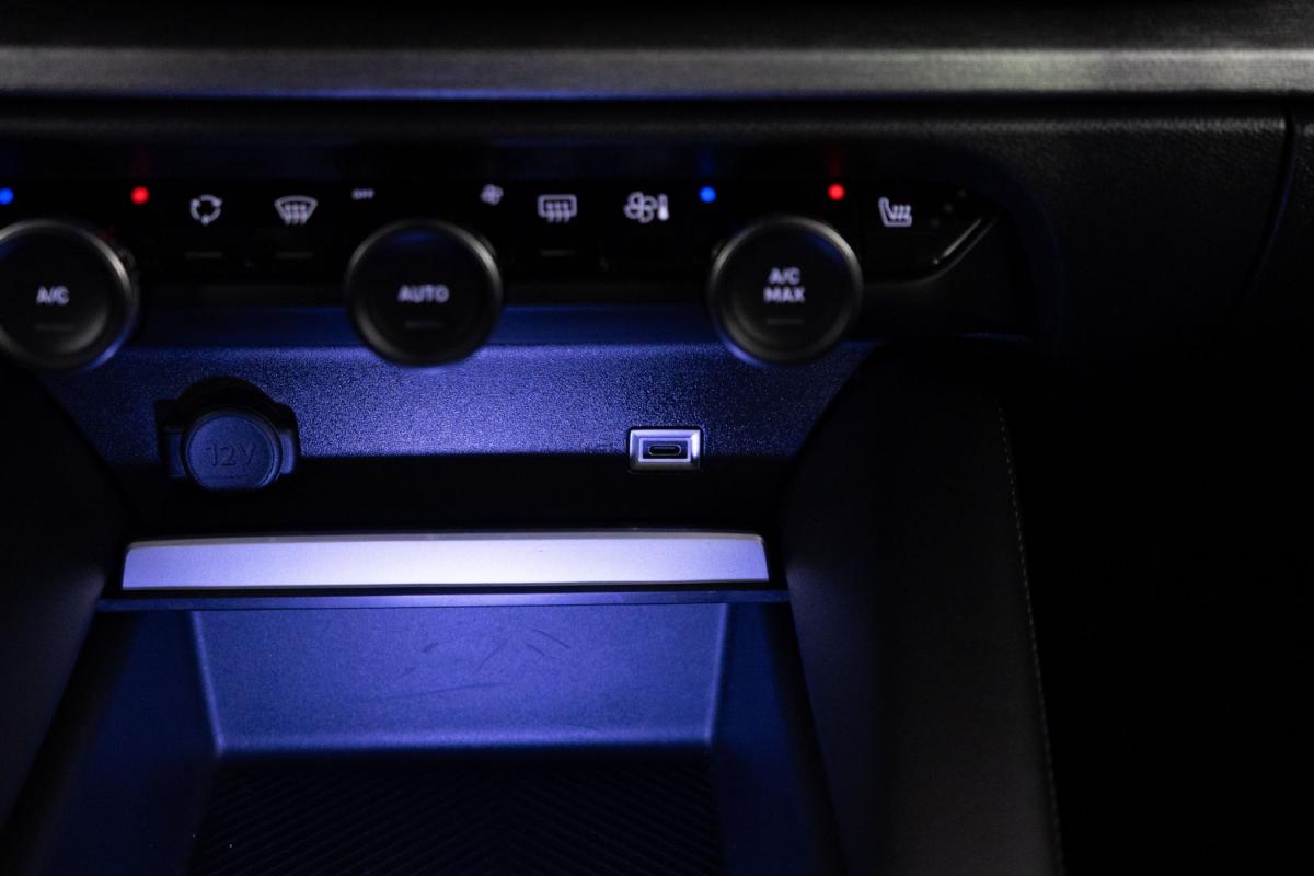 citroen-c5-x-2023-hibrido-a-gasolina-1598cc
