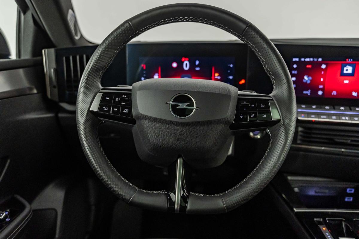 opel-astra-2025-gasolina-1199cc