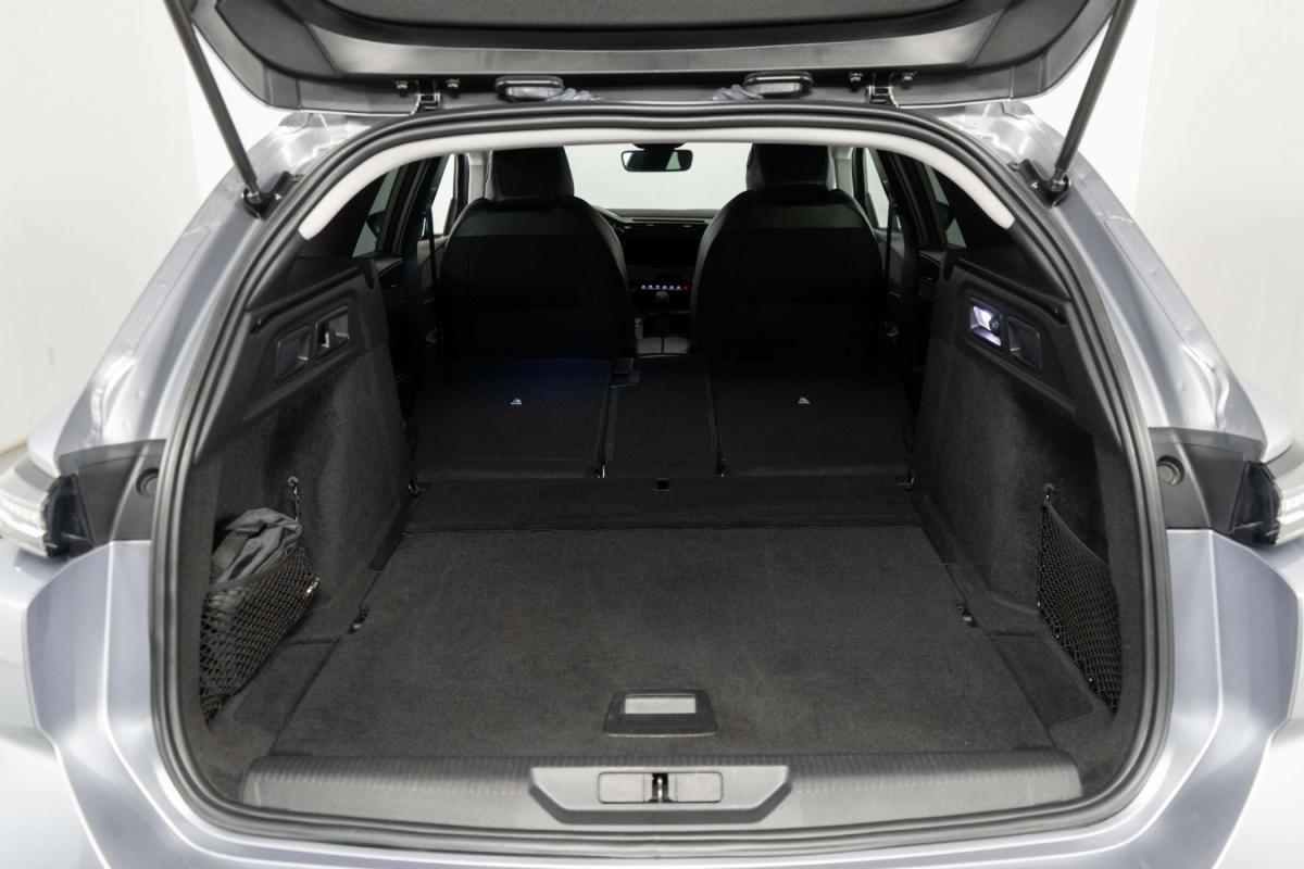peugeot-308-sw-2024-gasolina-1199cc