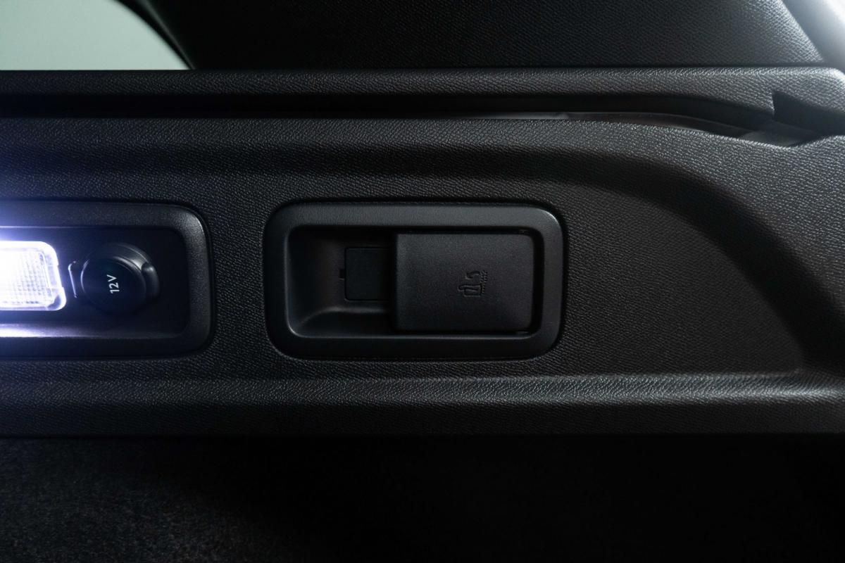 peugeot-308-sw-2024-gasolina-1199cc