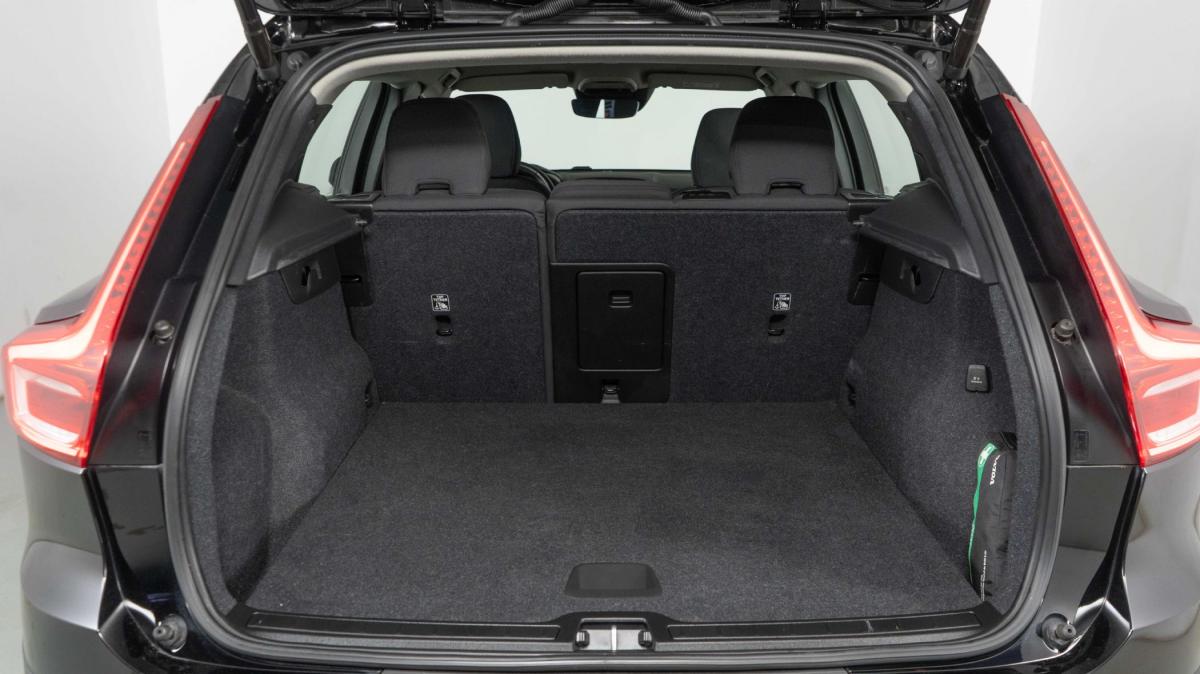 volvo-xc40-2021-hibrido-a-gasolina-1477cc