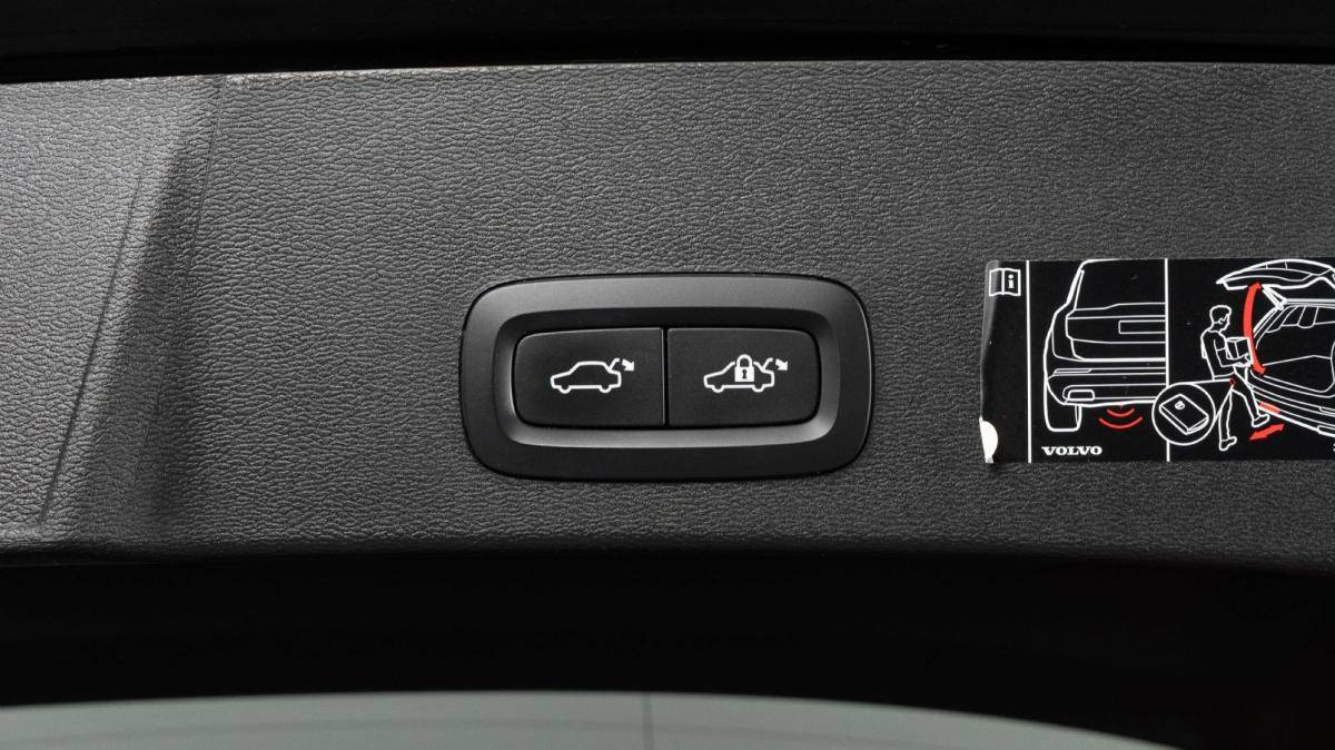 volvo-xc40-2021-hibrido-a-gasolina-1477cc
