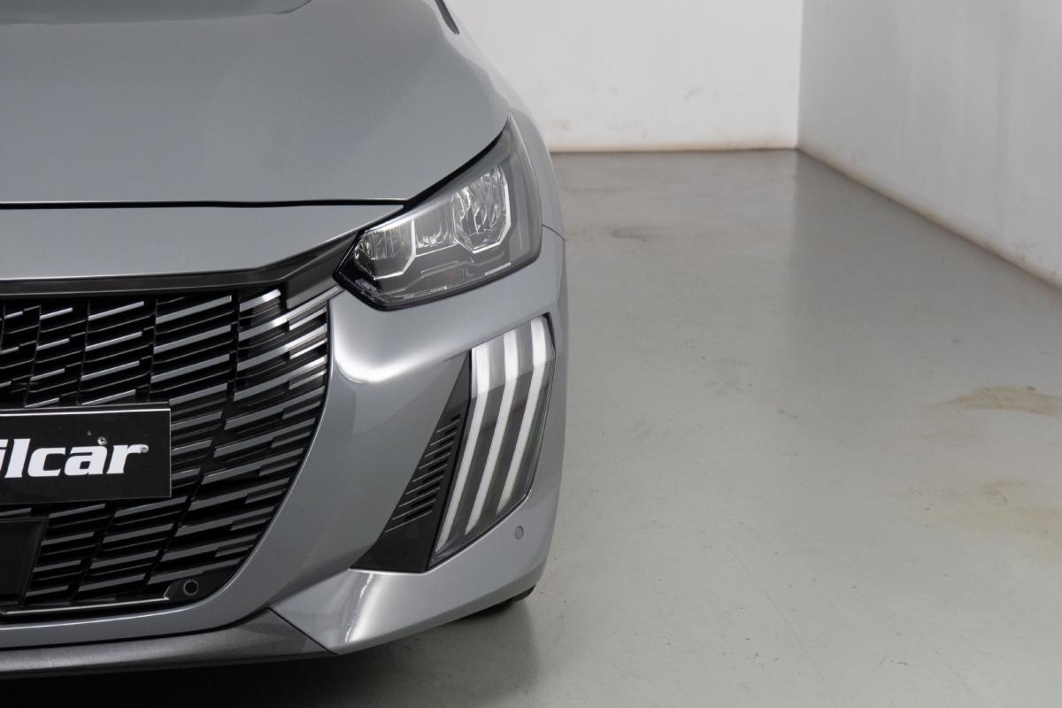 peugeot-208-2025-gasolina-1199cc