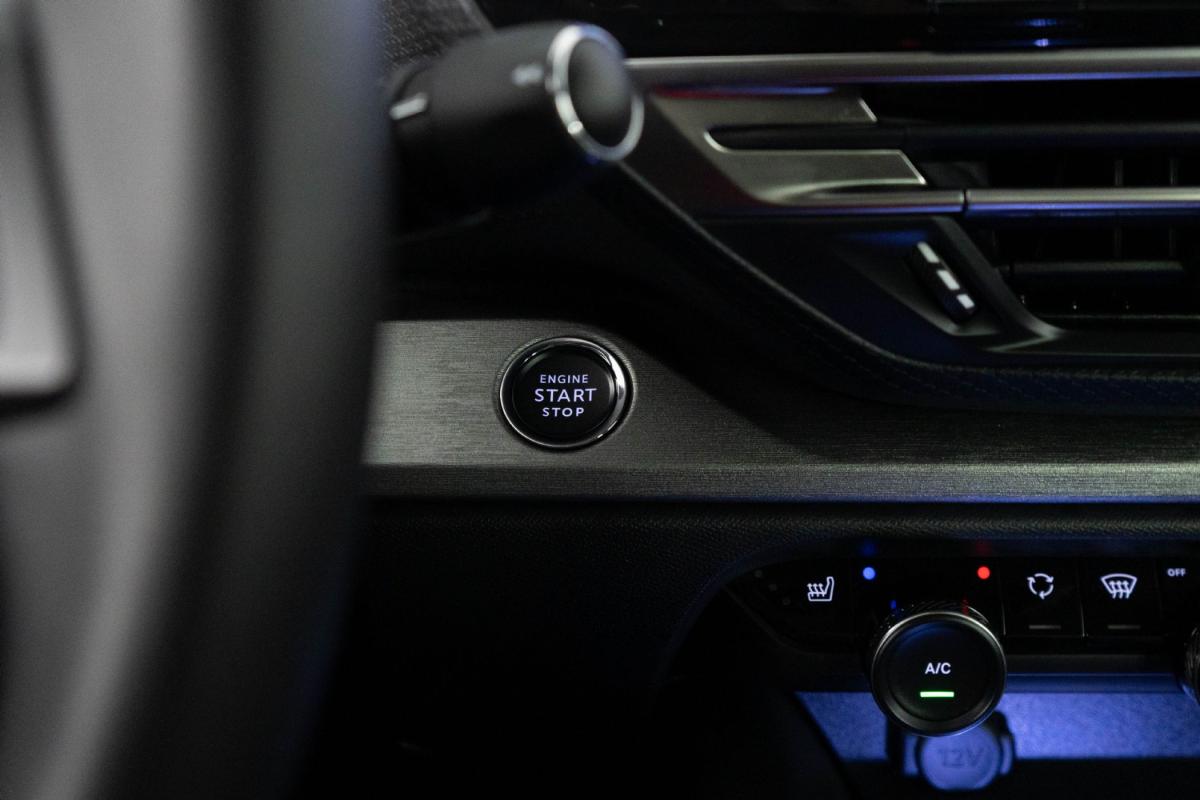 citroen-c5-x-2023-hibrido-a-gasolina-1598cc