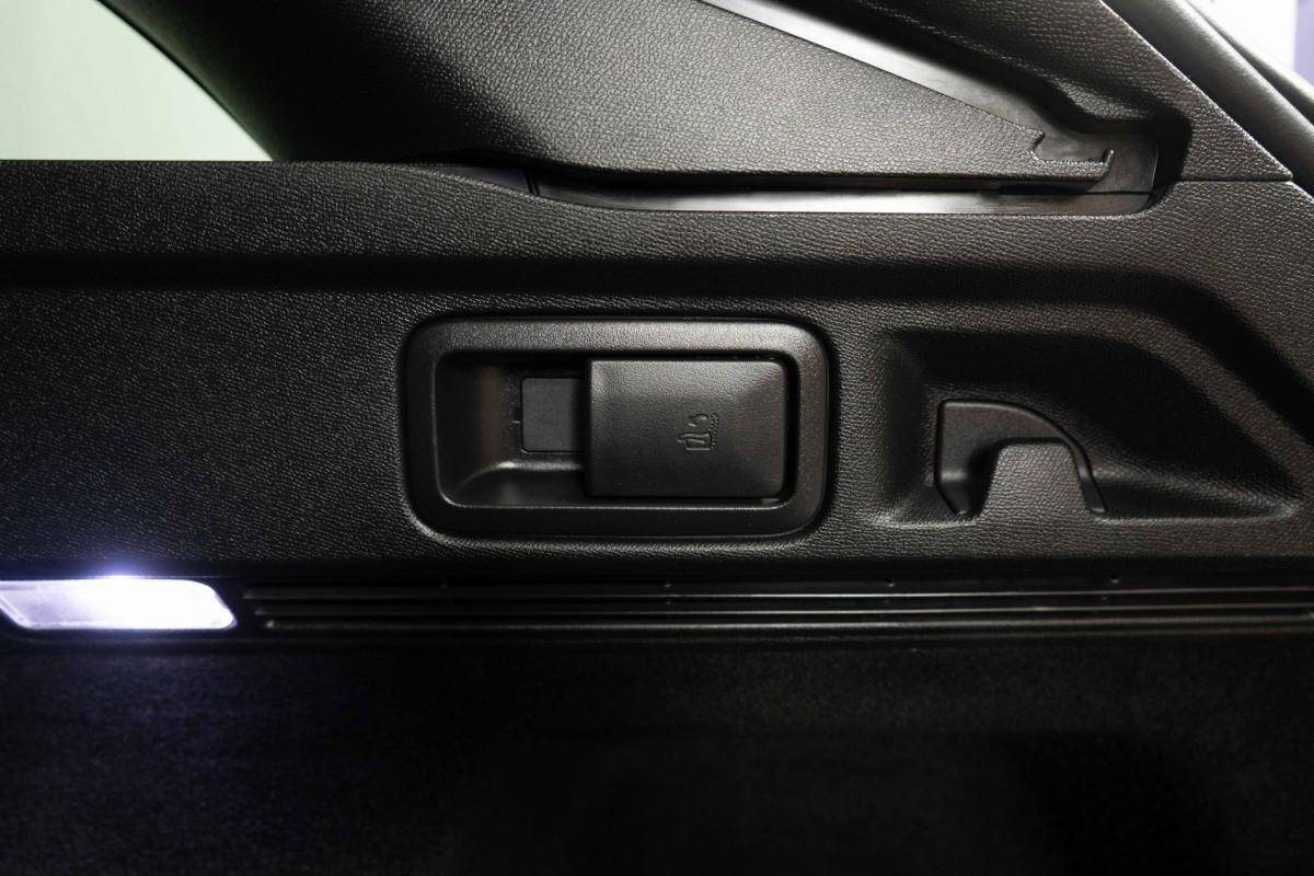 peugeot-508-sw-2021-hibrido-a-gasolina-1598cc