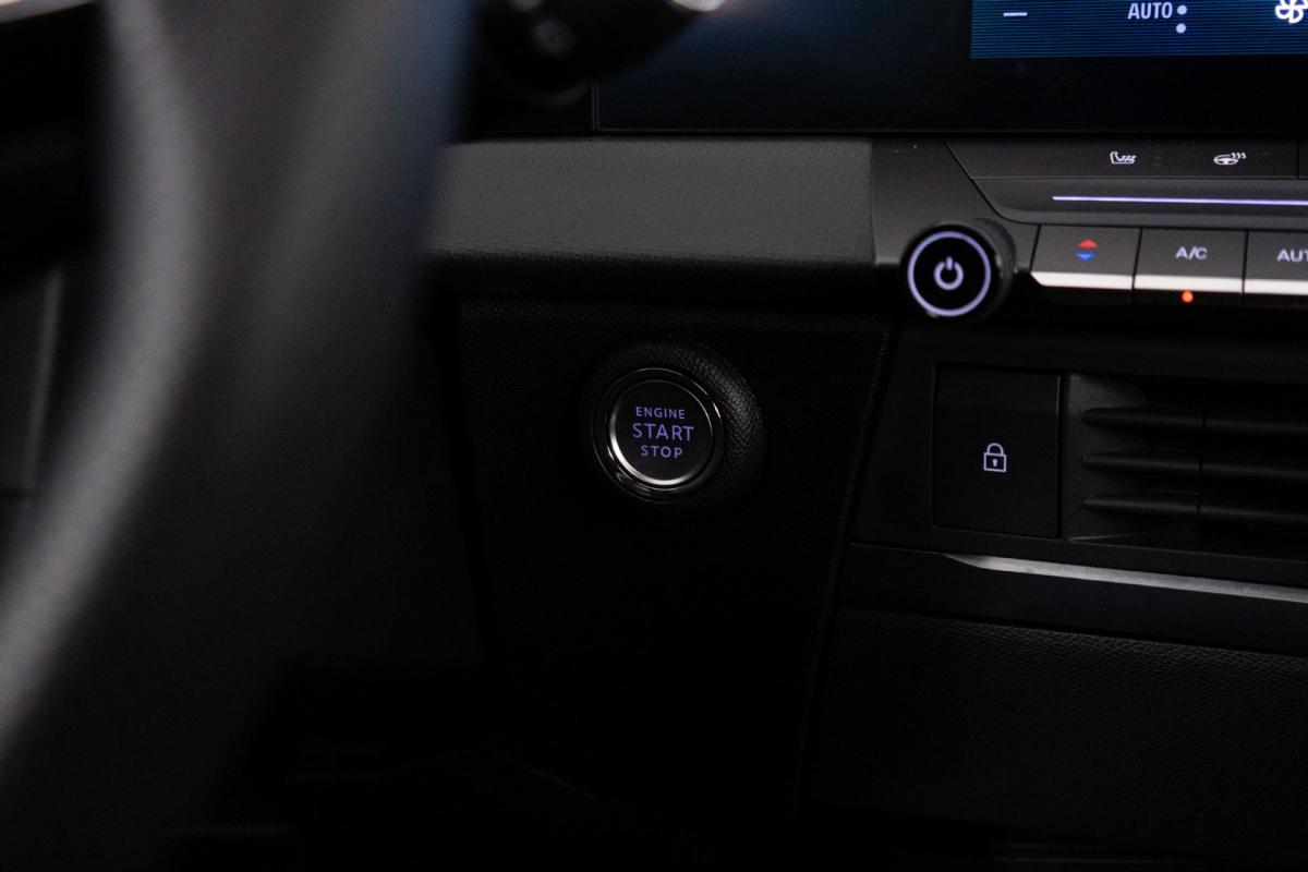 opel-astra-2025-gasolina-1199cc
