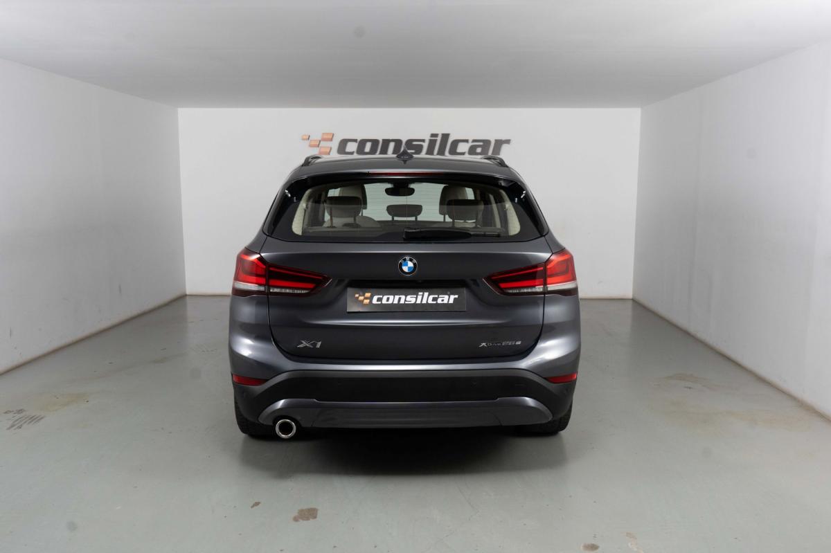 bmw-x1-2021-hibrido-a-gasolina-1499cc