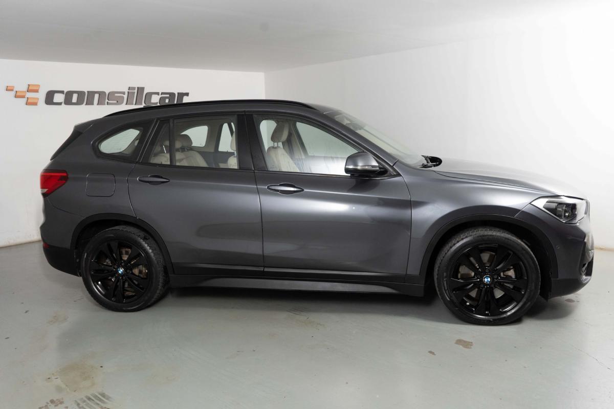 bmw-x1-2021-hibrido-a-gasolina-1499cc
