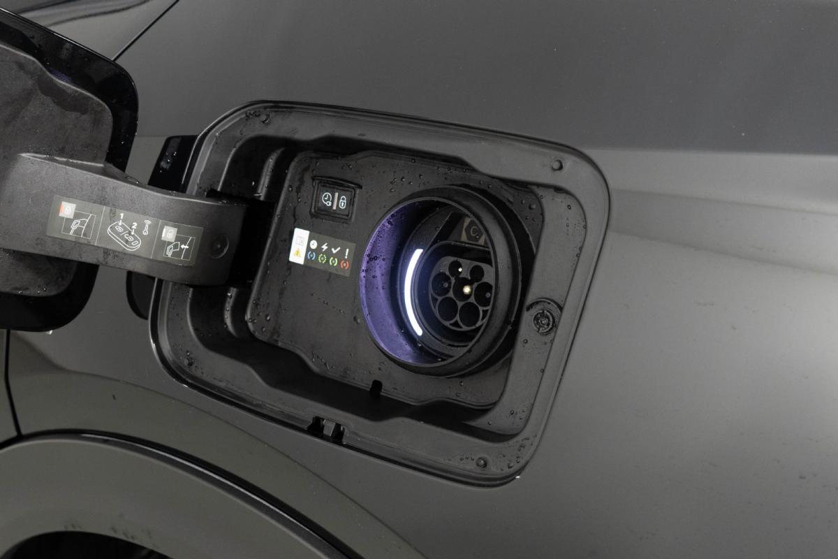 peugeot-408-2024-hibrido-a-gasolina-1598cc