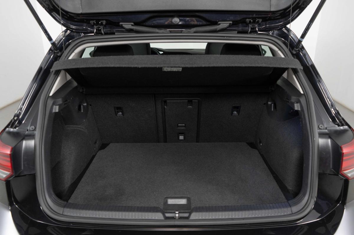 volkswagen-golf-2023-gasolina-999cc