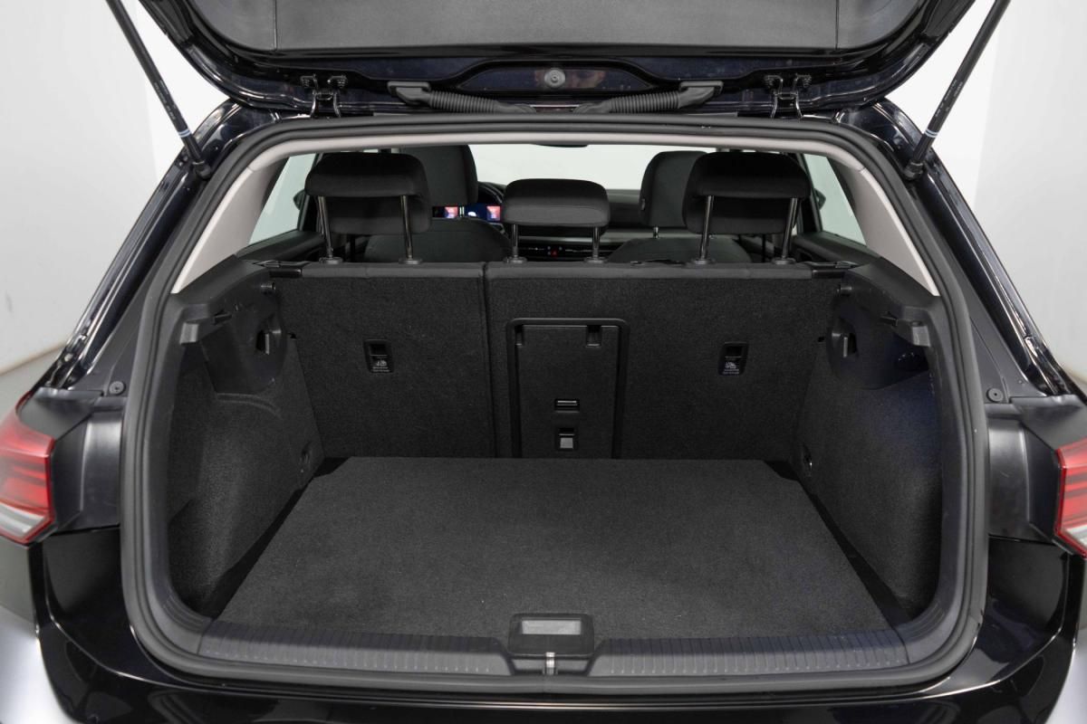 volkswagen-golf-2023-gasolina-999cc