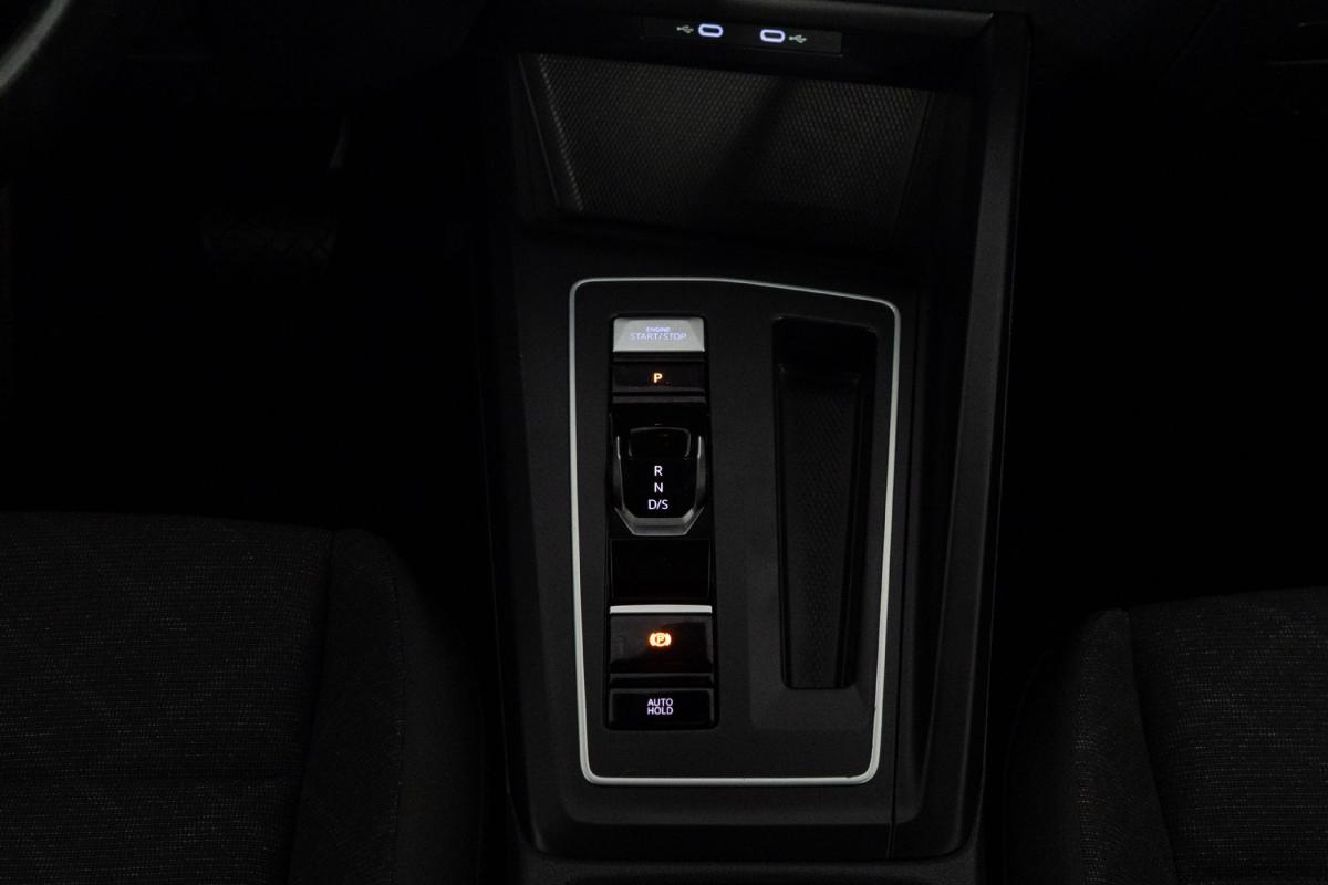 volkswagen-golf-2023-gasolina-999cc
