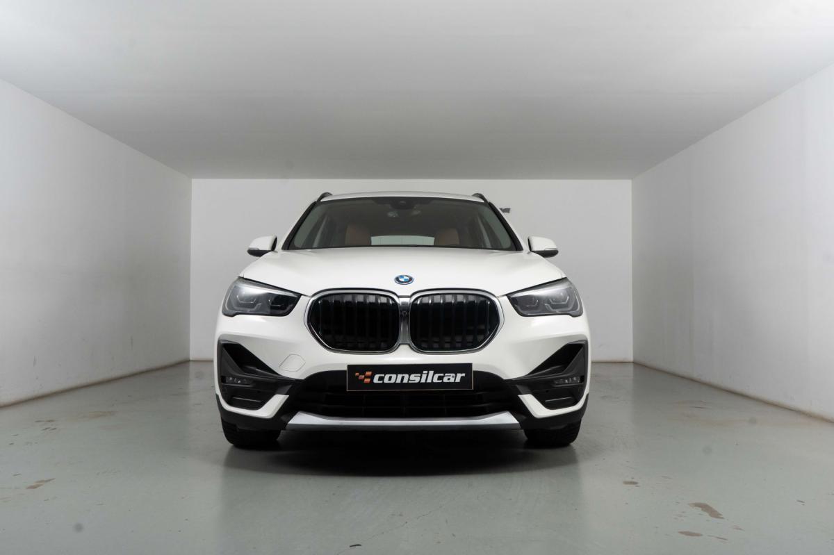 bmw-x1-2022-hibrido-a-gasolina-1499cc