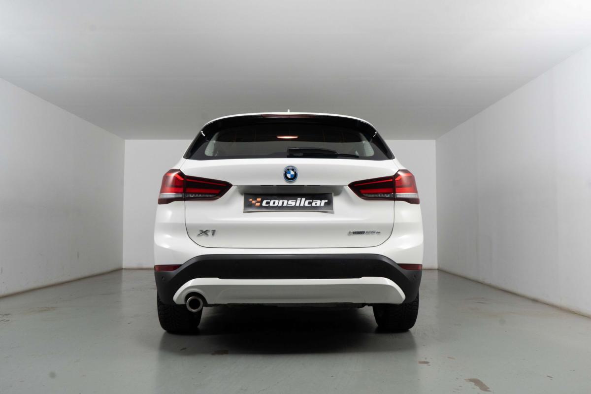 bmw-x1-2022-hibrido-a-gasolina-1499cc