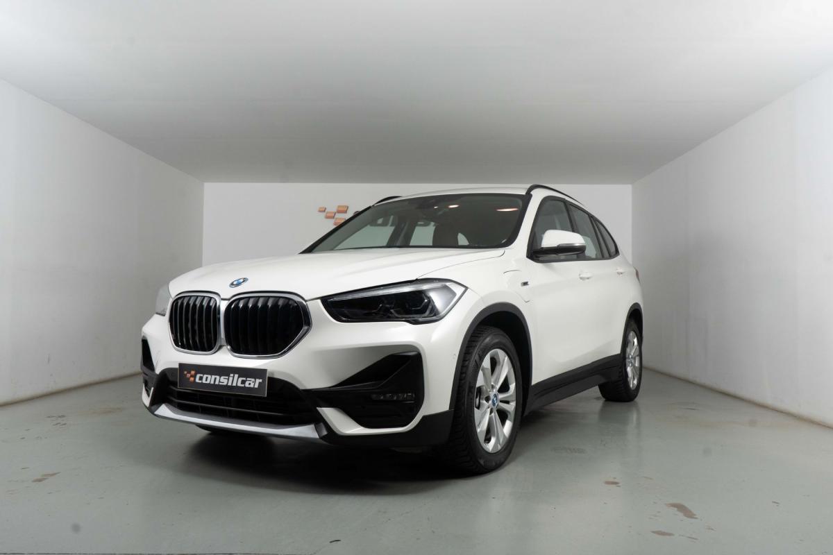 bmw-x1-2022-hibrido-a-gasolina-1499cc