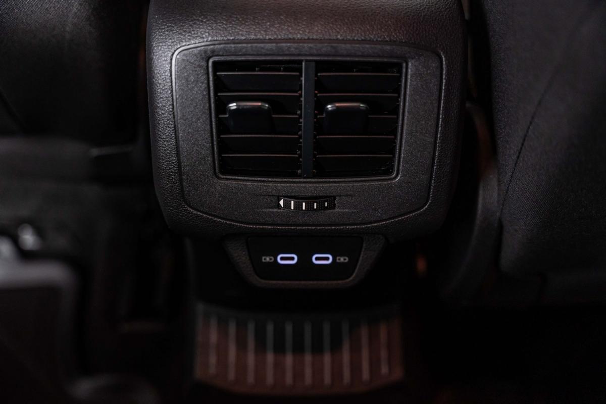 volkswagen-t-roc-2023-gasolina-999cc