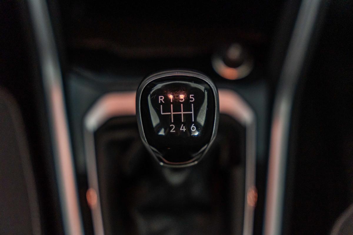 volkswagen-t-roc-2023-gasolina-999cc