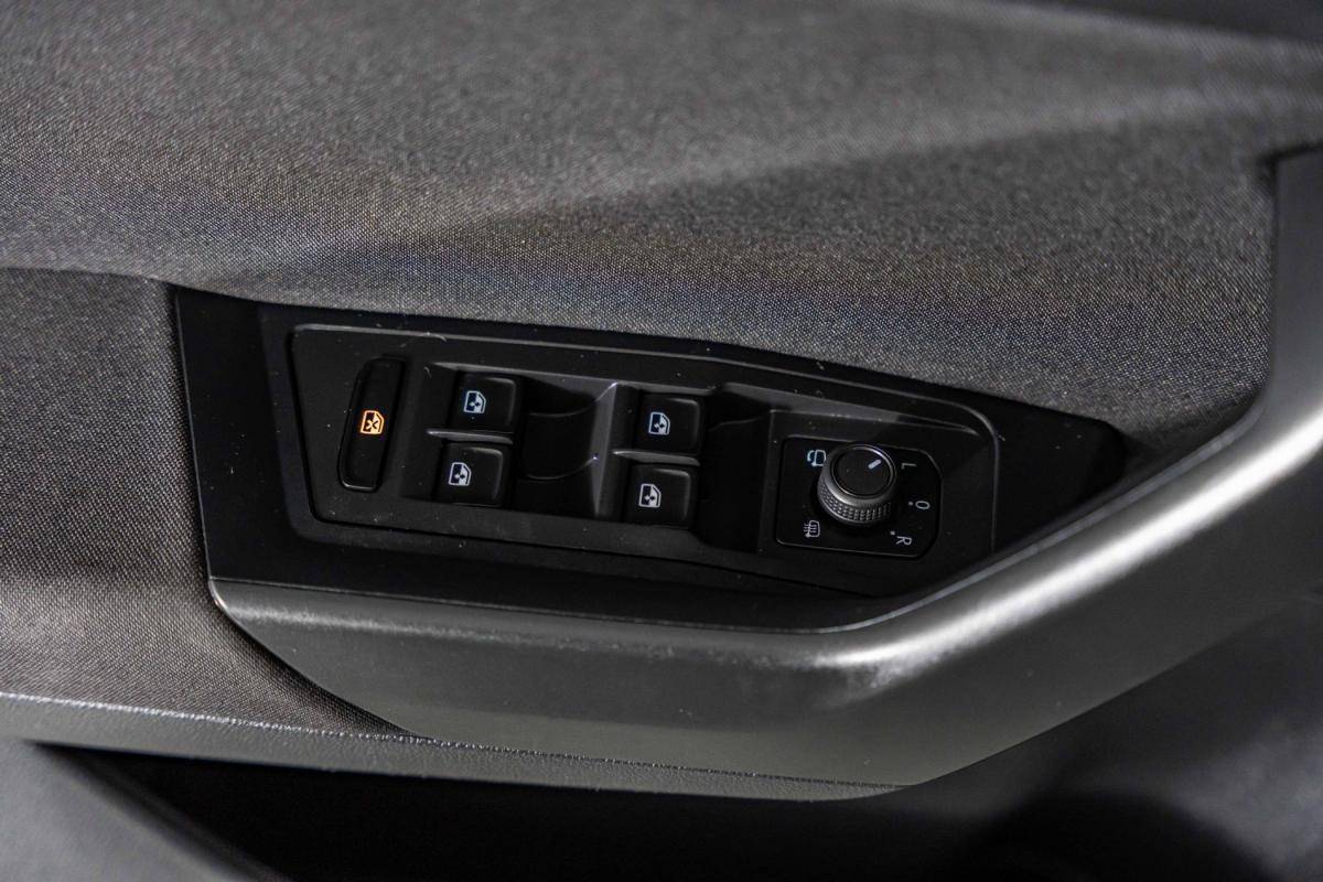 volkswagen-t-roc-2023-gasolina-999cc