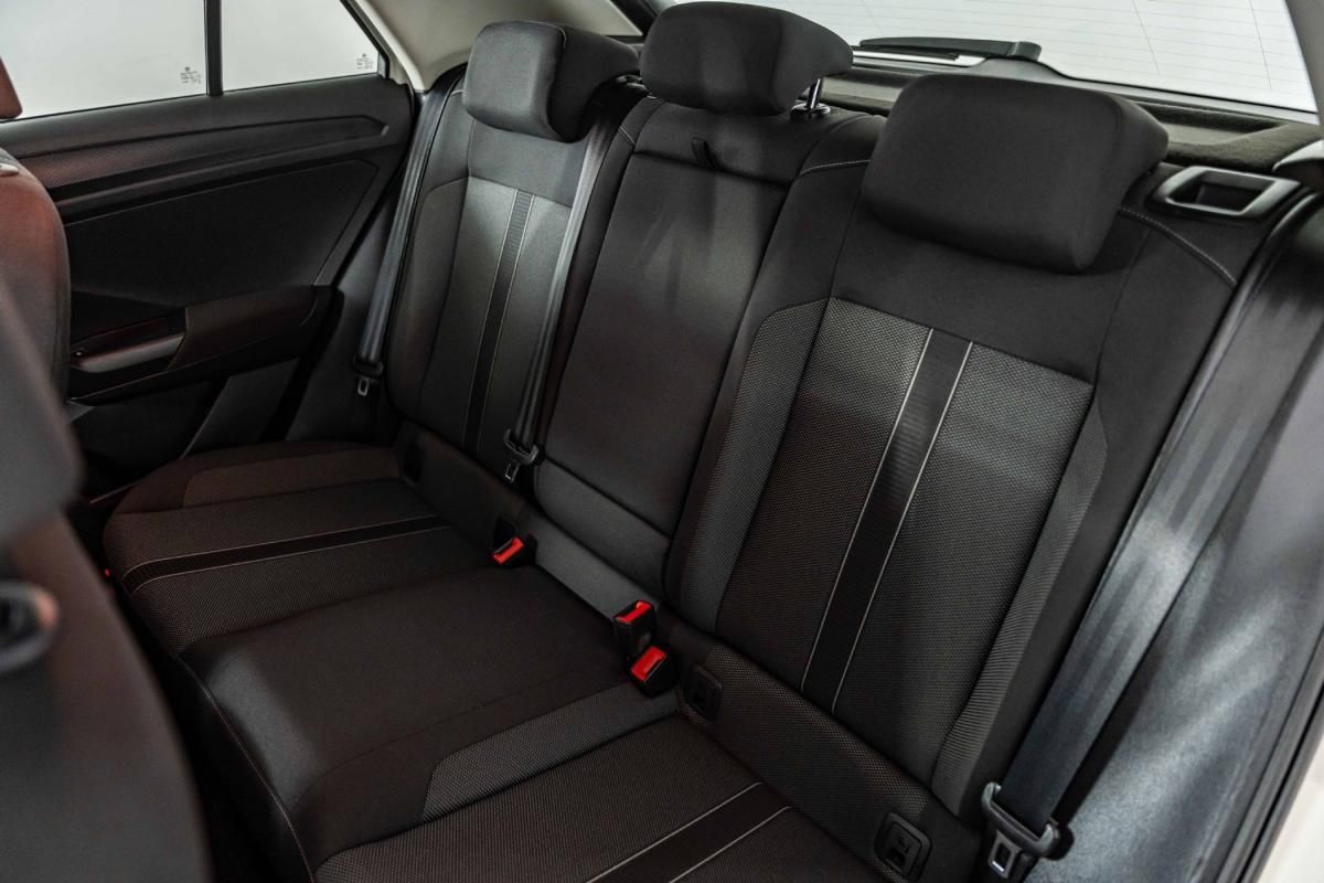 volkswagen-t-roc-2023-gasolina-999cc