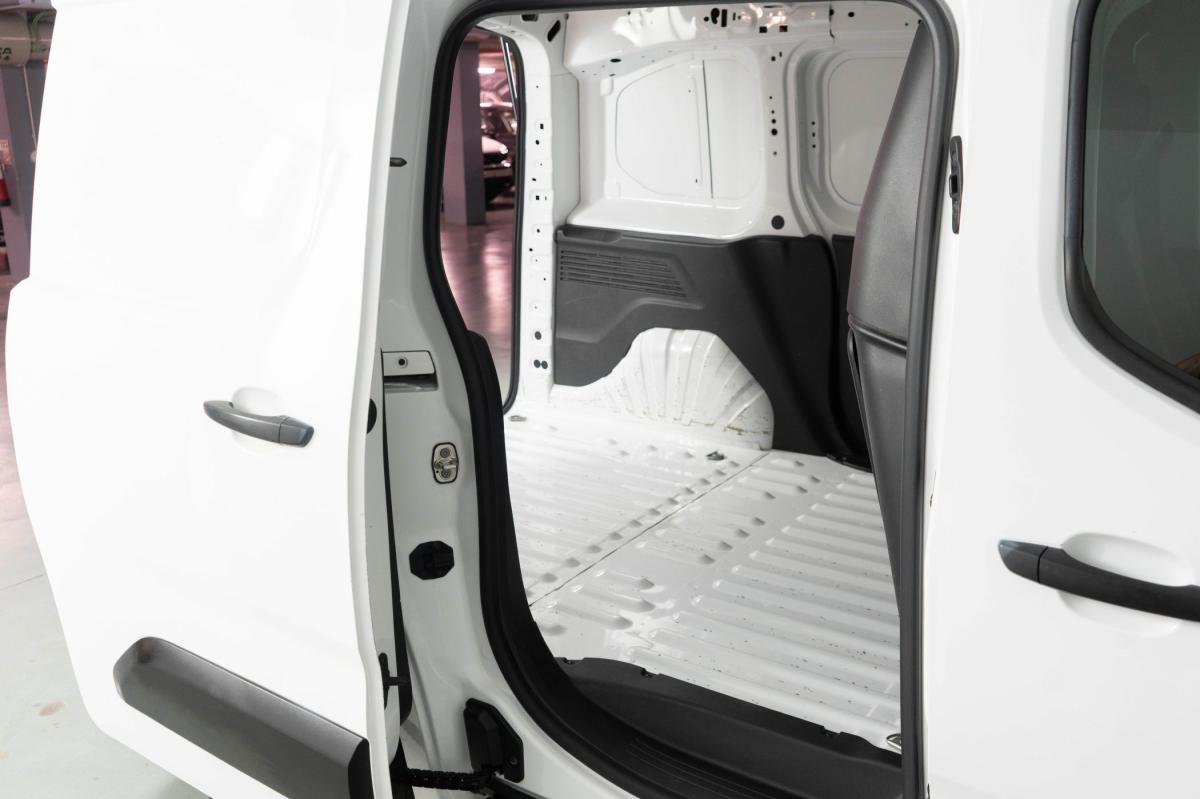 opel-combo-2021-diesel-1499cc