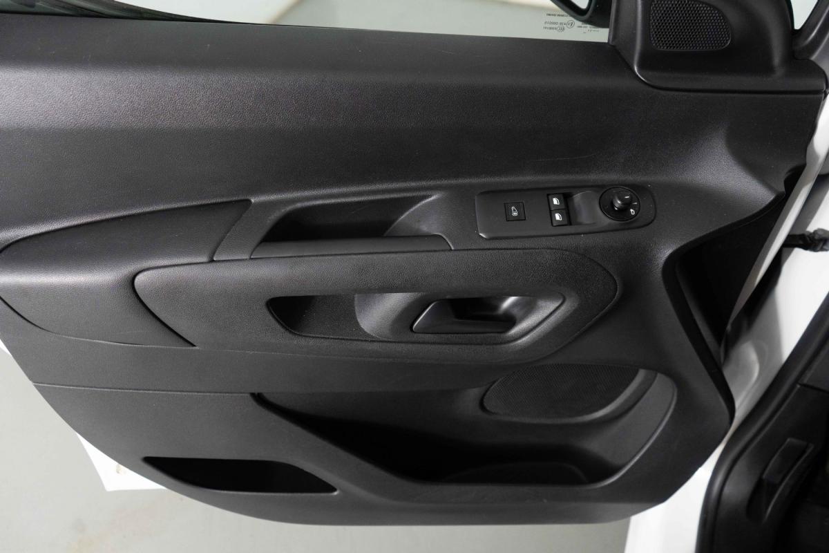opel-combo-2021-diesel-1499cc