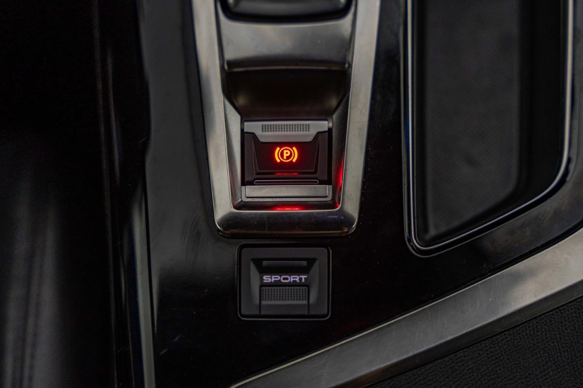 peugeot-5008-2020-diesel-1499cc