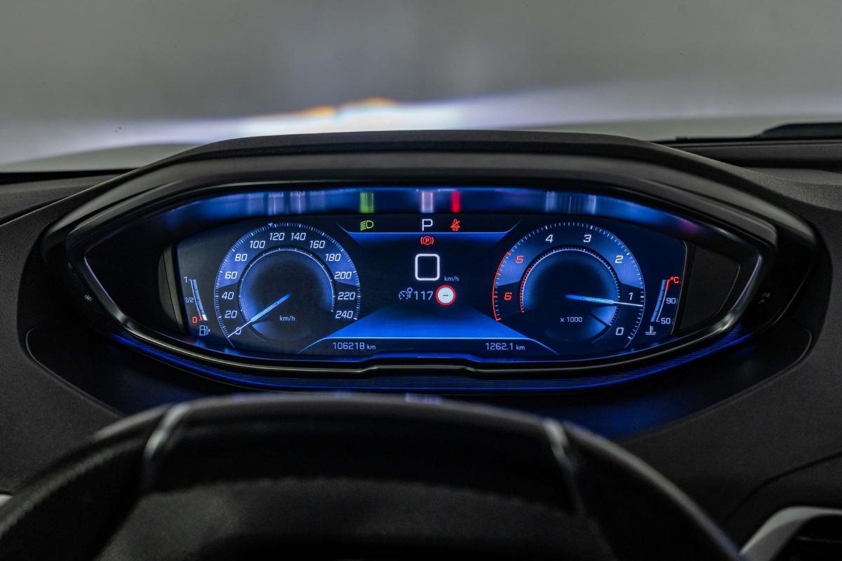 peugeot-5008-2020-diesel-1499cc