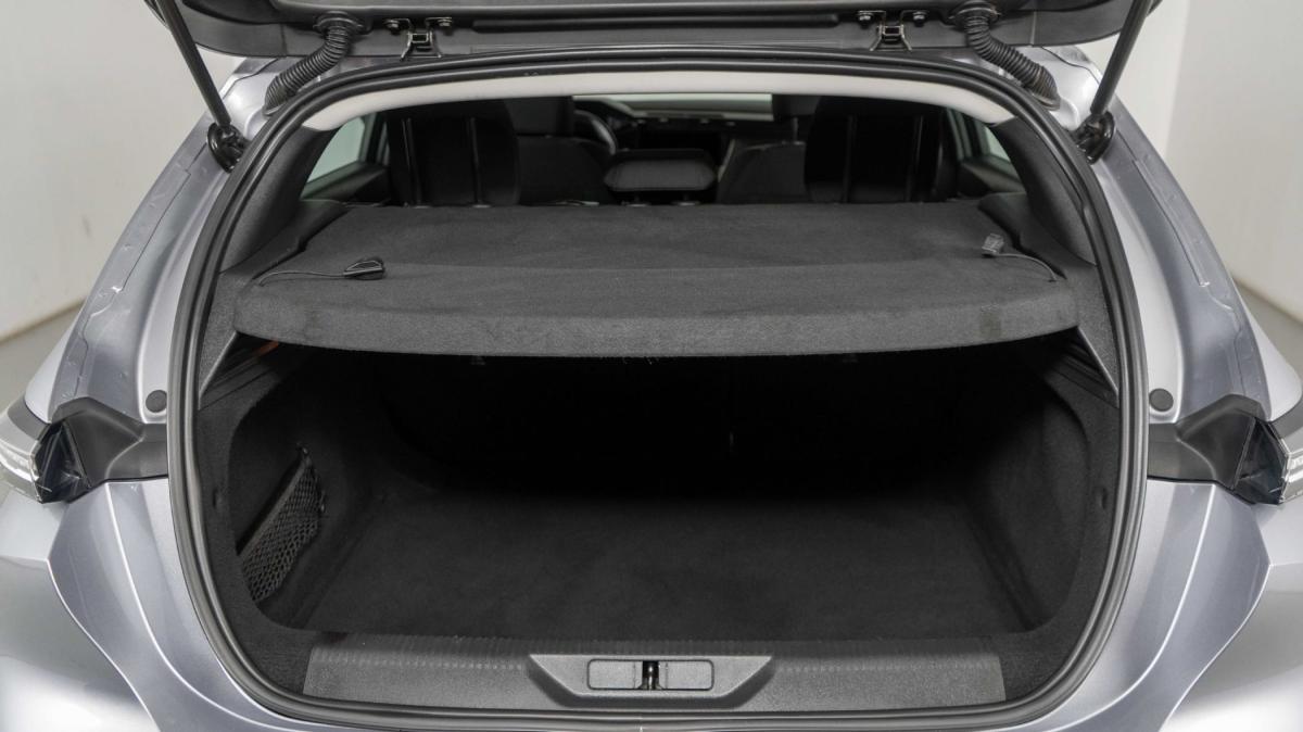 peugeot-308-2022-gasolina-1199cc