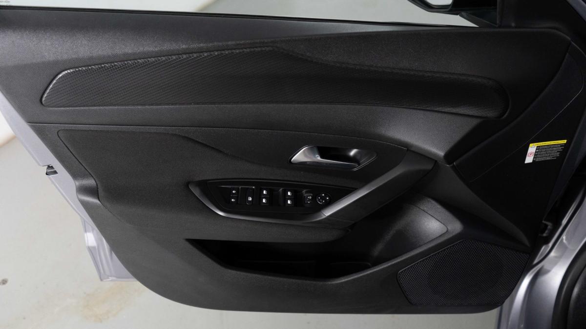 peugeot-308-2022-gasolina-1199cc
