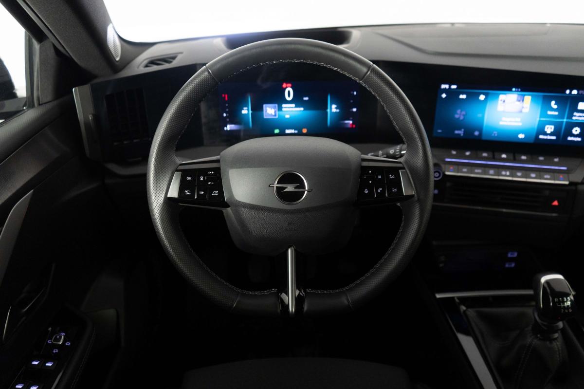 opel-astra-sport-tourer-2025-gasolina-1199cc