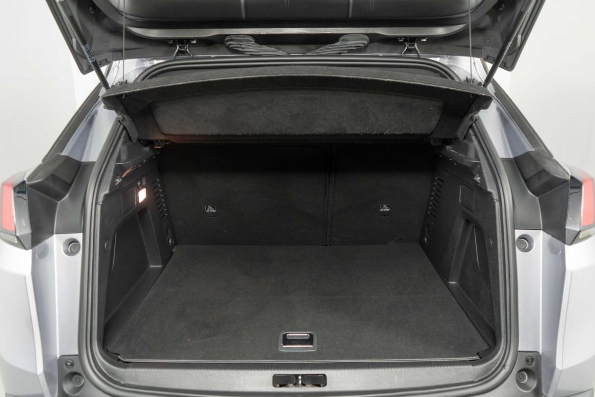 peugeot-3008-2023-hibrido-a-gasolina-1598cc