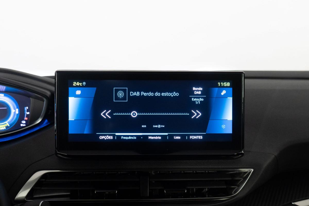 peugeot-3008-2023-hibrido-a-gasolina-1598cc