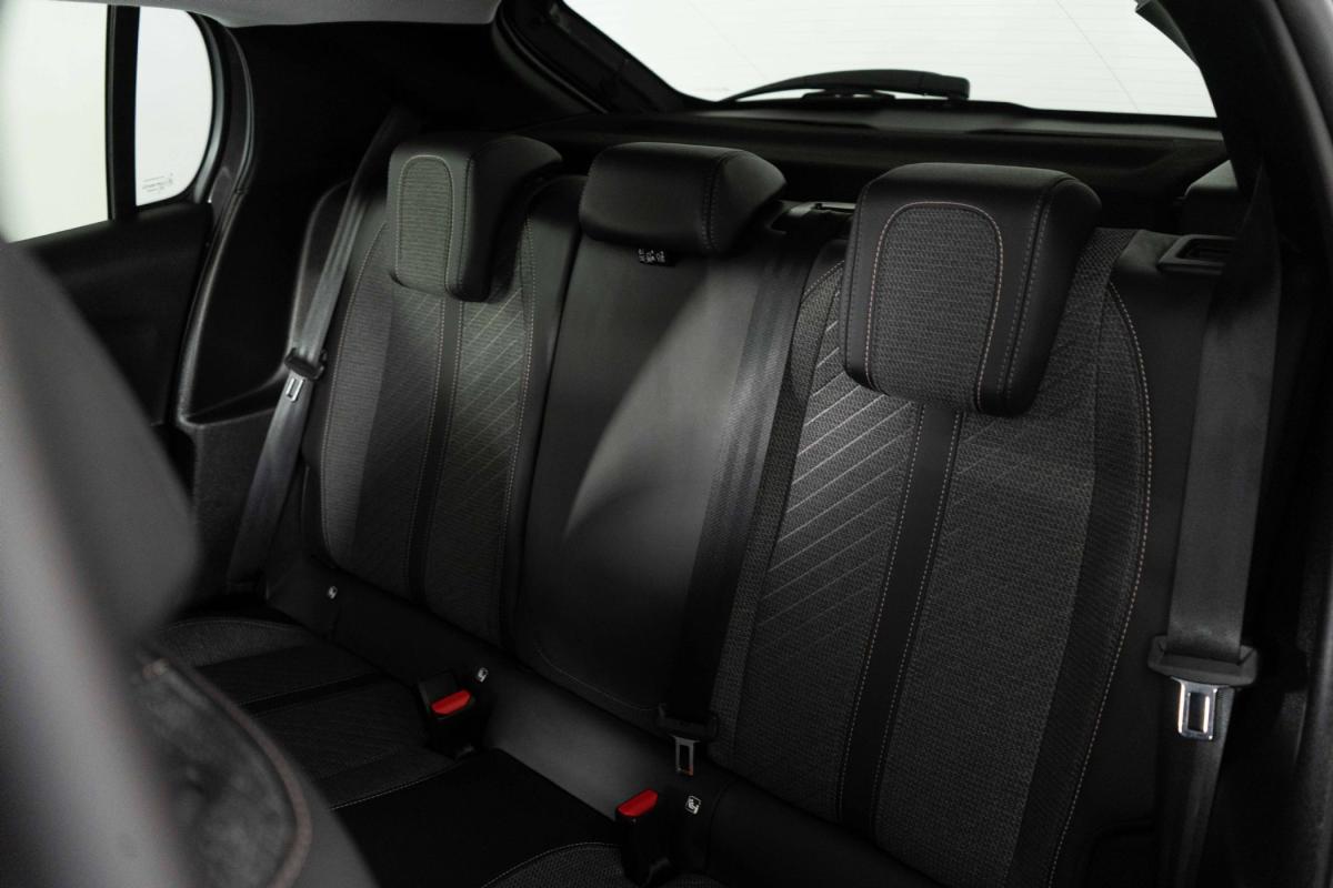 peugeot-208-2025-gasolina-1199cc