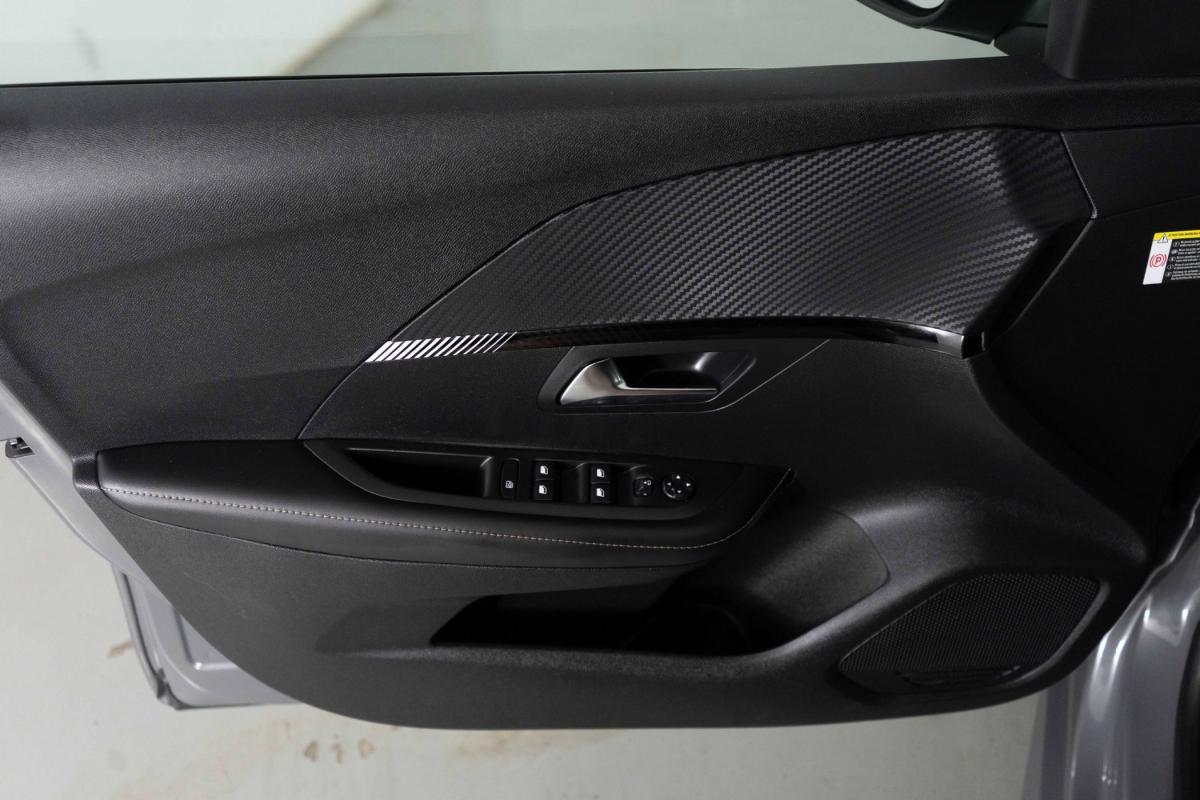 peugeot-208-2025-gasolina-1199cc