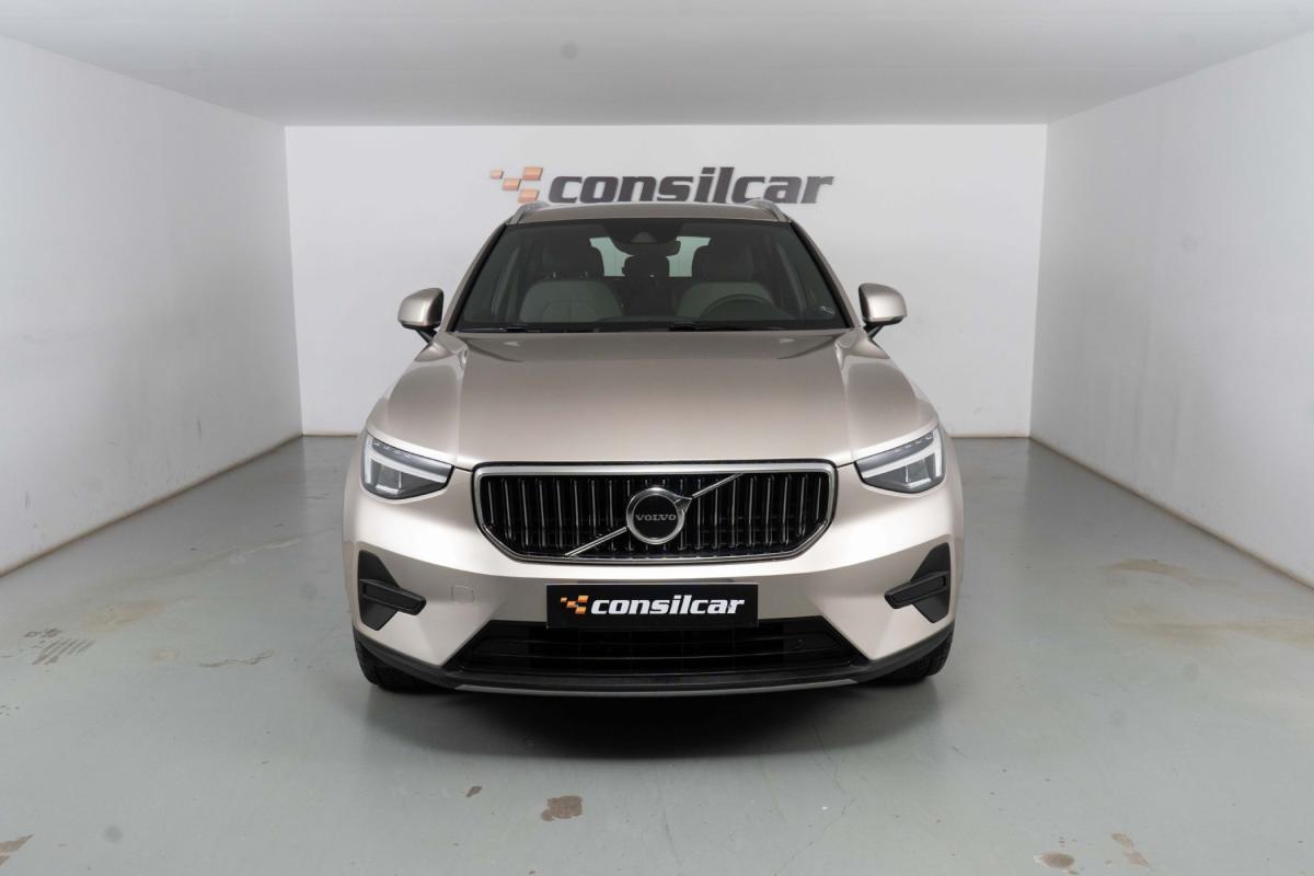 volvo-xc40-2022-hibrido-a-gasolina-1477cc