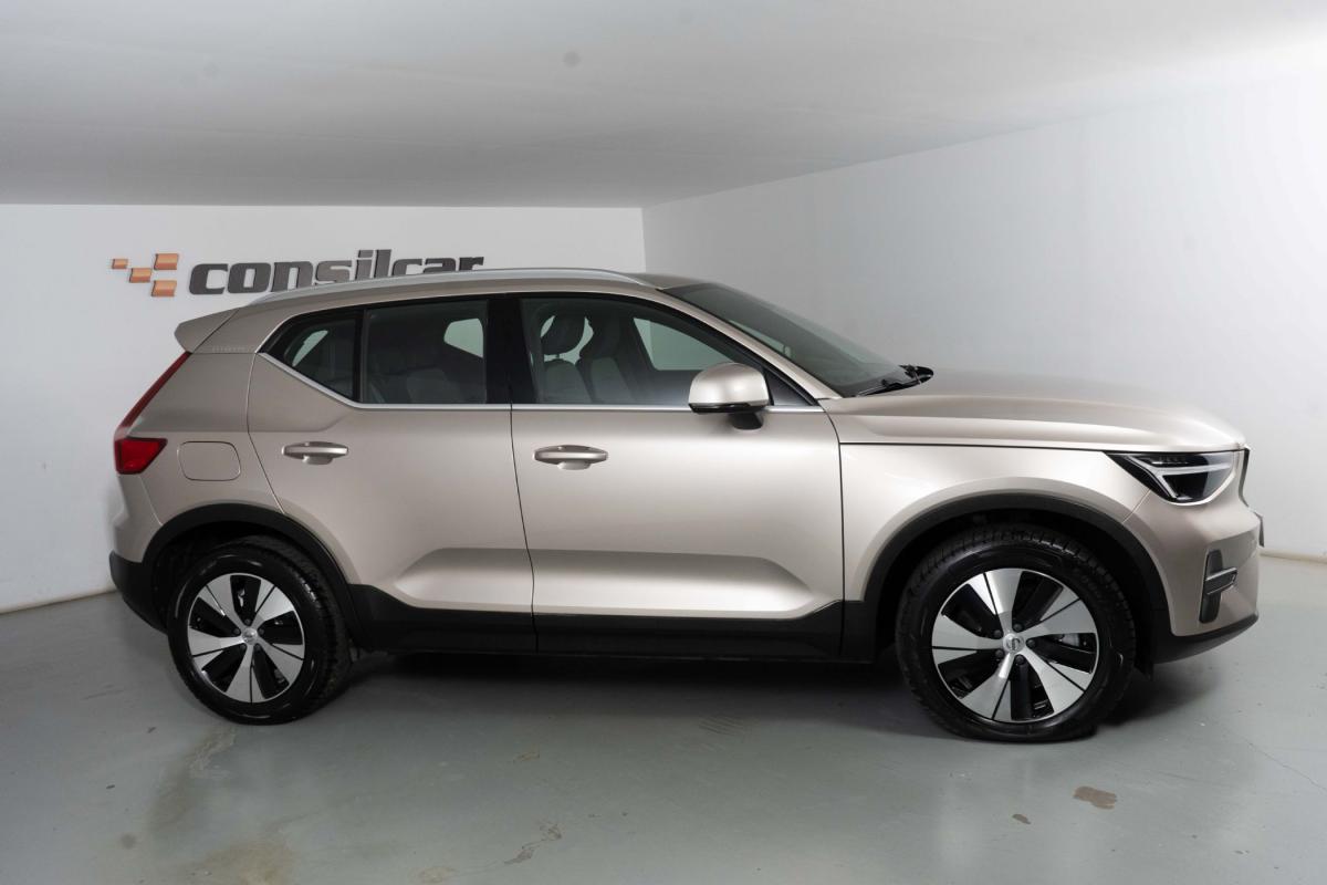 volvo-xc40-2022-hibrido-a-gasolina-1477cc
