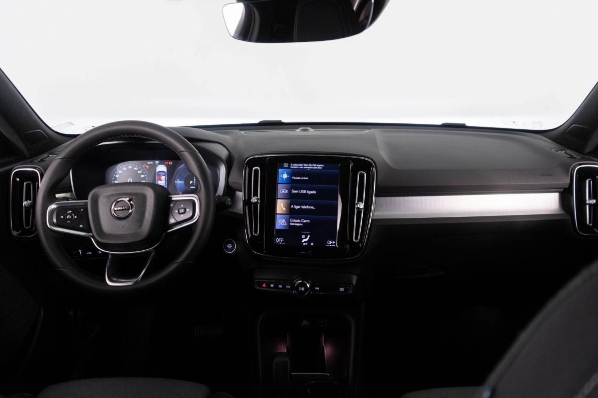 volvo-xc40-2022-hibrido-a-gasolina-1477cc