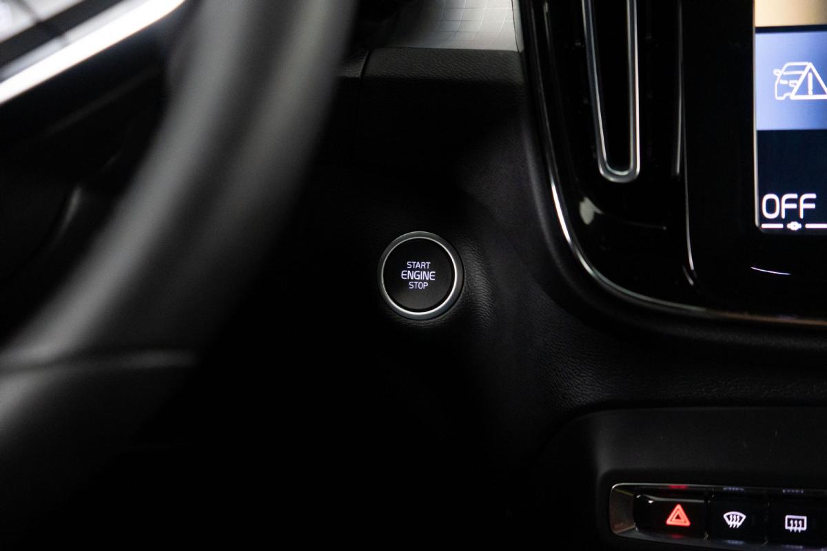 volvo-xc40-2022-hibrido-a-gasolina-1477cc