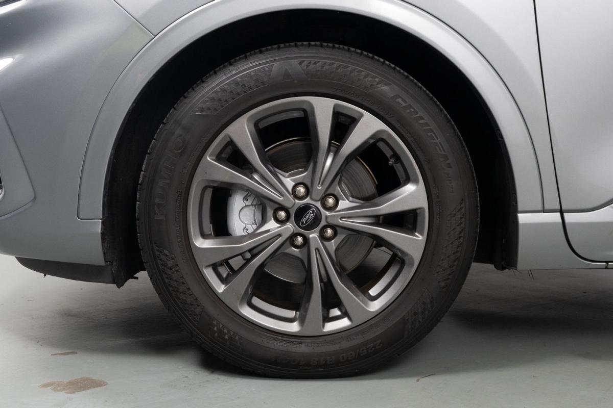 ford-kuga-2022-gasolina-1499cc