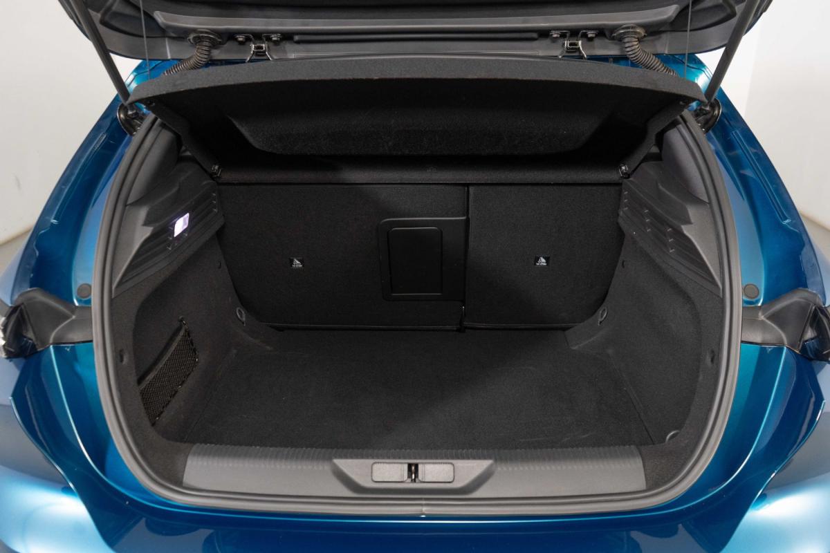 peugeot-308-2024-gasolina-1199cc